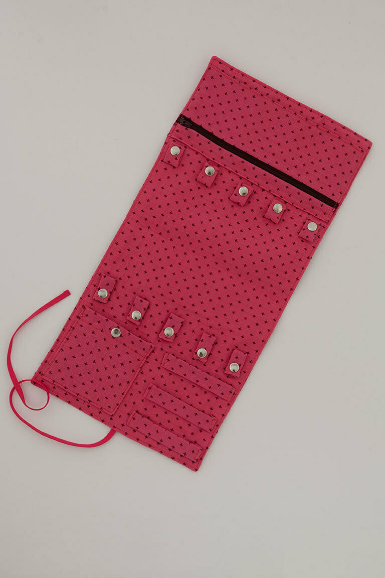 Ari Jewelry and Cord Roll