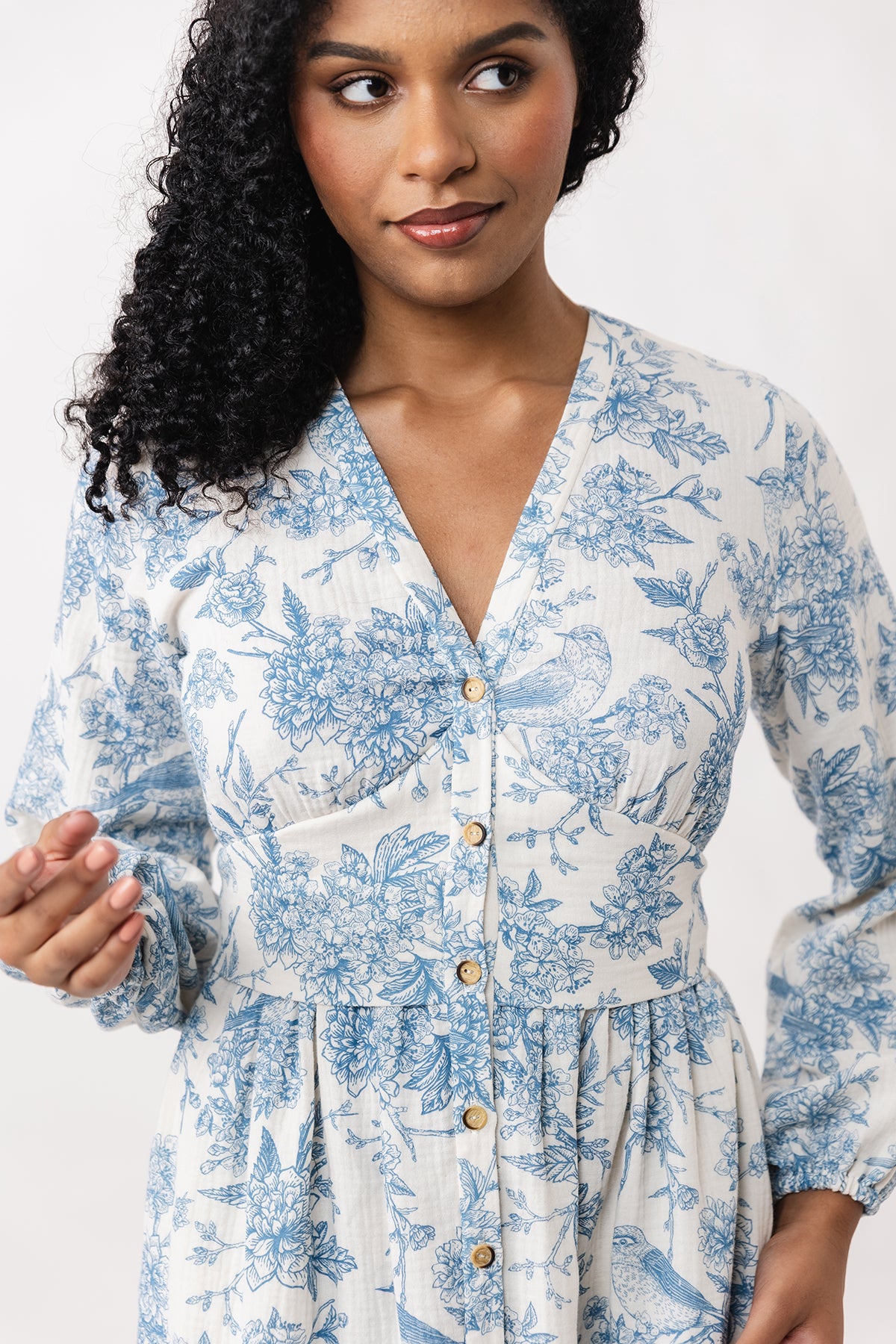 Oodi Gathered Midi Dress