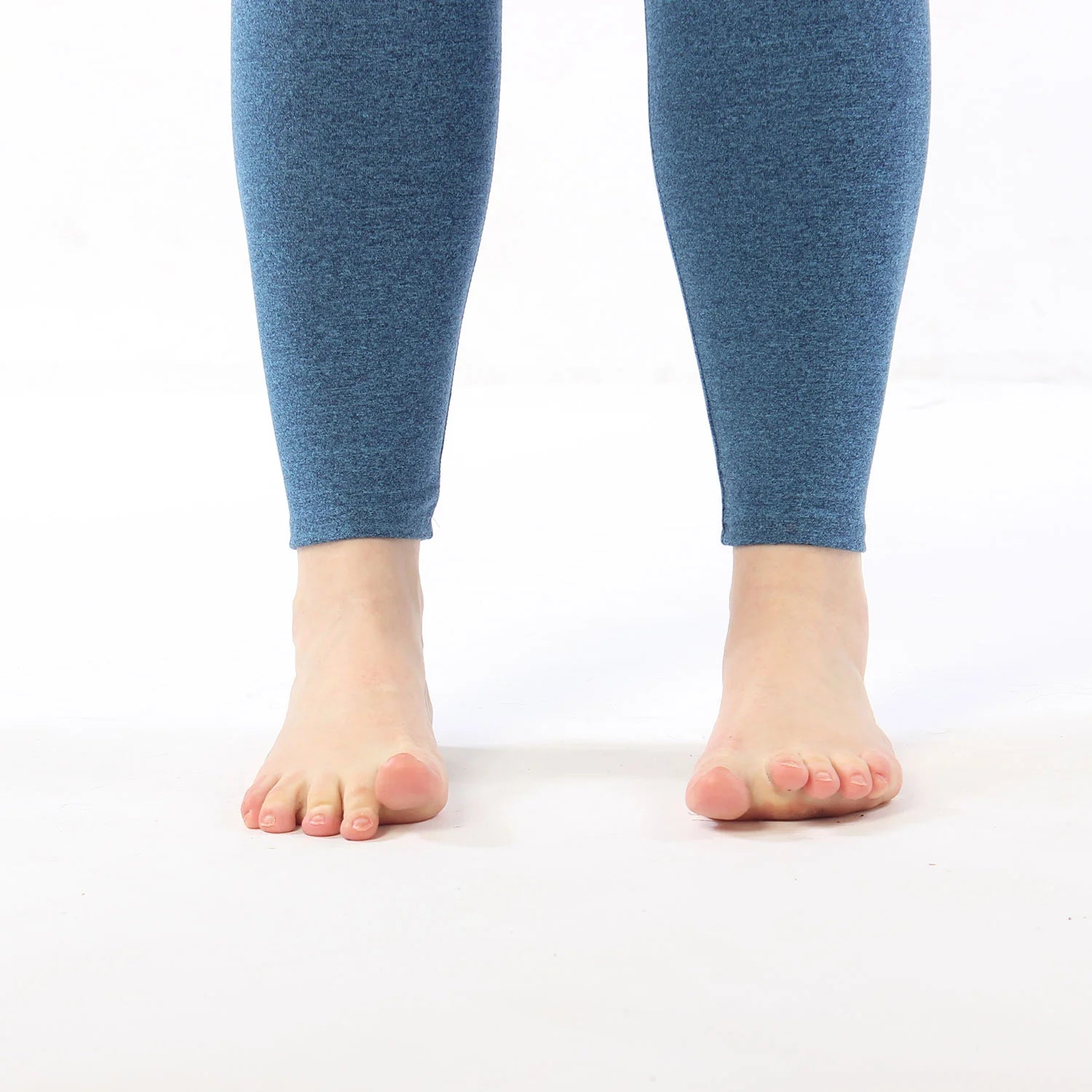 cuff detail of avery leggings